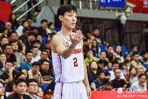 斗球体育直播下载-哈维被限制&amp;上海进攻体系运转不起来 徐杰抛投&amp;三分都很有杀伤力