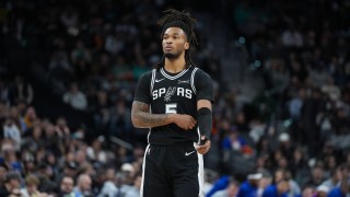 米奇·约翰逊：我们对卡斯尔寄予厚望 我们会继续帮他成长