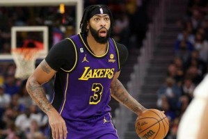 斗球体育直播下载-玻璃人属性令浓眉饱受质疑 打满82场成新赛季目标